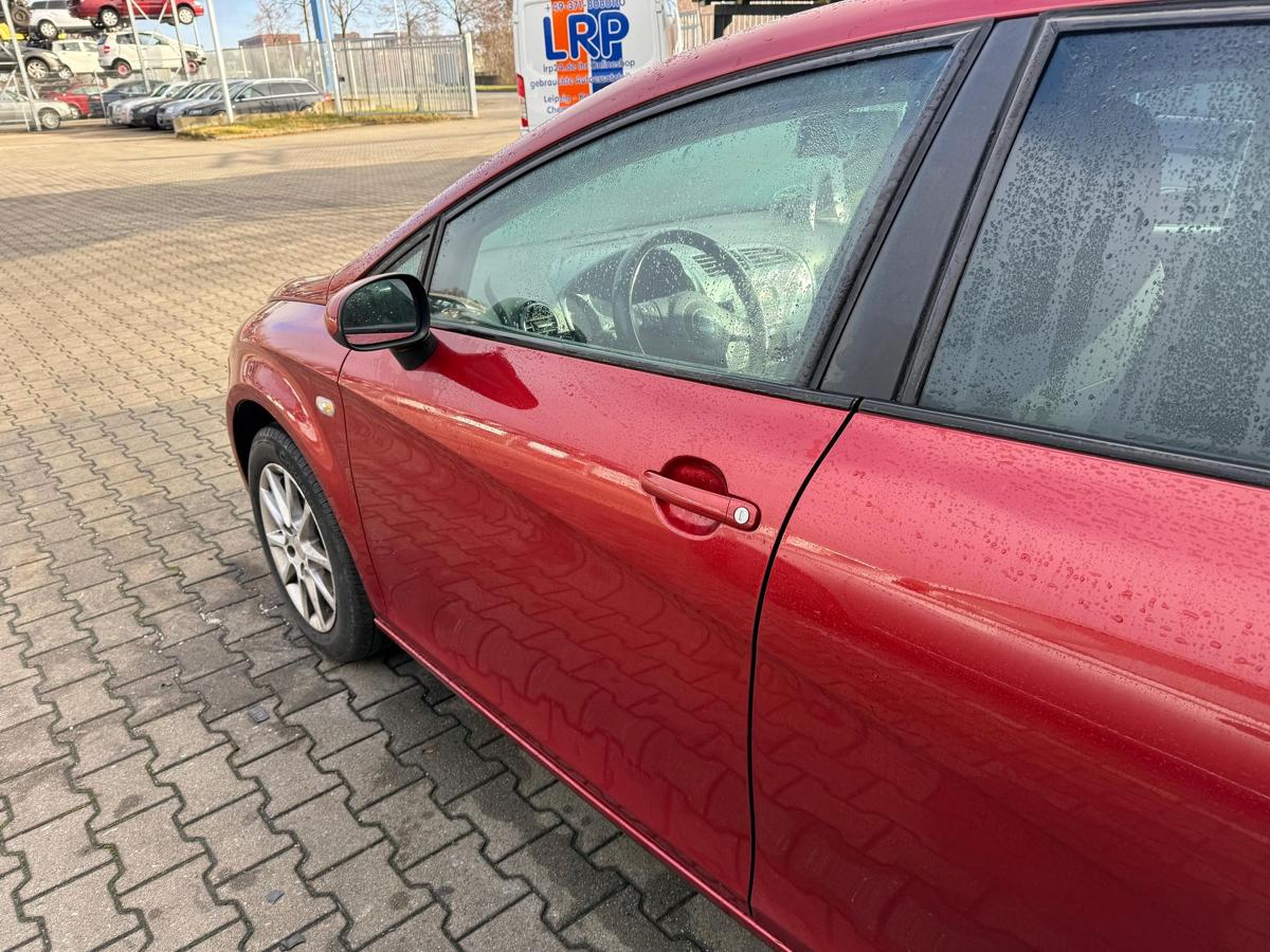 Seat Leon 1P original T&uuml;r vorn links LS3X Rojo Rubi 5 T&uuml;rer Rohbau BJ06